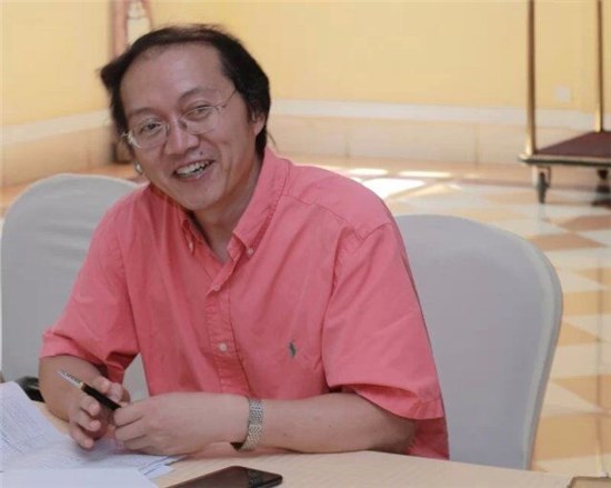 王华 王华